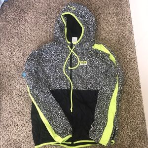 PINK BY VICTORIA SECRET WINDBREAKER